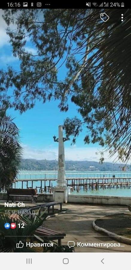 Гостевой Дом Анастасия Sukhumi Exterior photo